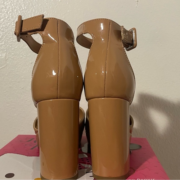 5.5, Me Too…, Tan - Picture 3 of 5